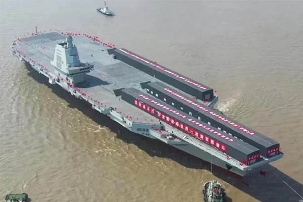 La Armada de China apronta portaaviones