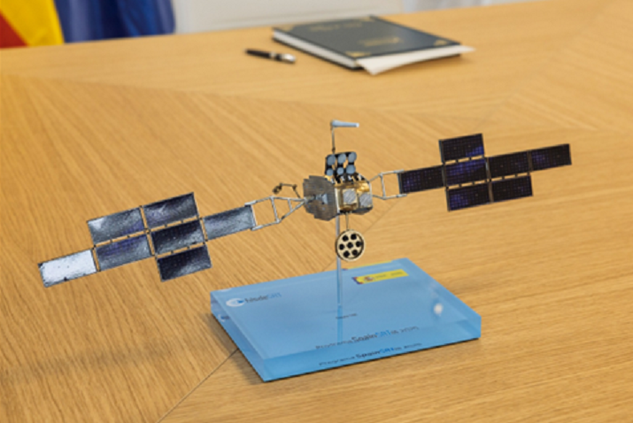 Ministerio de Defensa de España incorpora un satélite de comunicaciones