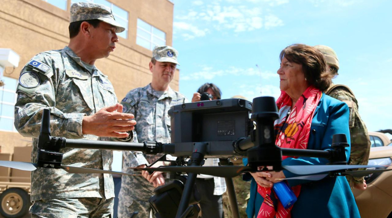 Ministra Delpiano entrega drones y destaca uso de tecnología para resguardo de frontera norte