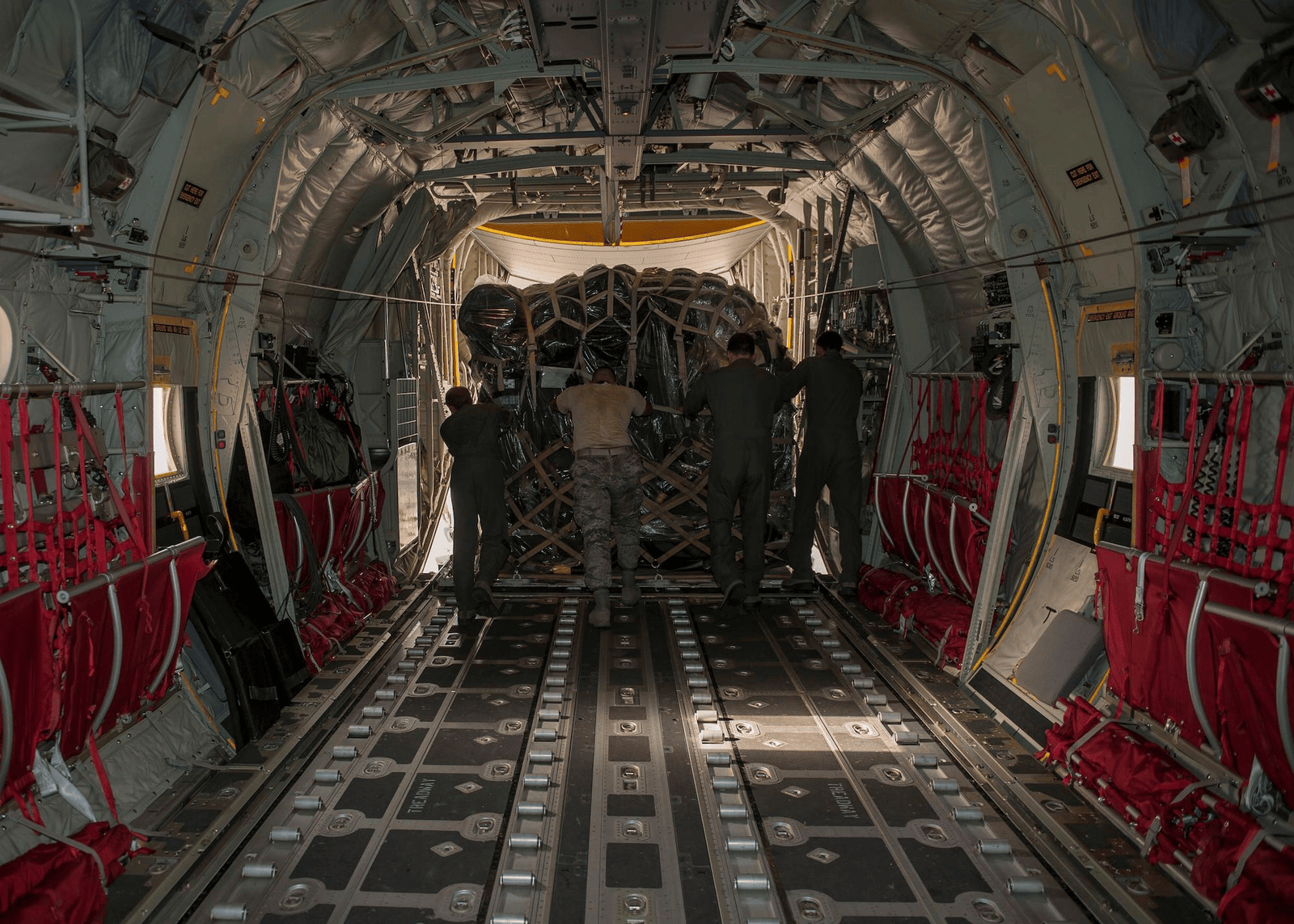 Nuevo sistema expedicionario incrementa la capacidad logística del C-130